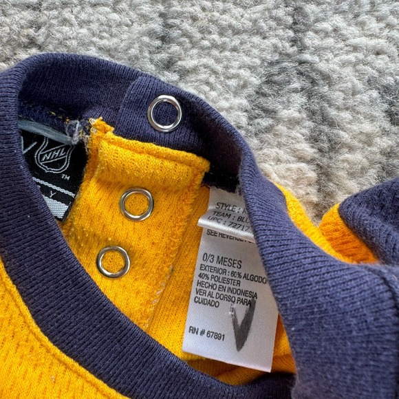 NHL Infant St Louie Blues Onesie and Pants Set - Picture 5 of 6